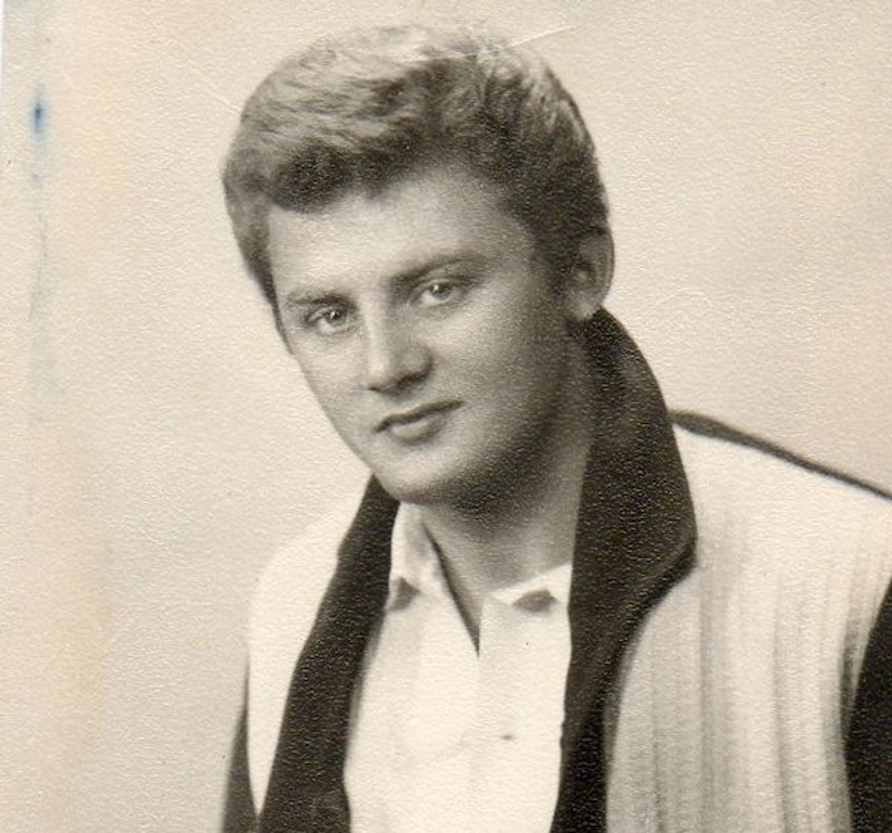 <p>Ze smutkiem zawiadamiamy, że dnia 27 grudnia 2010 r.<br />zmarł na Florydzie</p>
<p>śp.<br />Ryszard Klimek<br />ur.17.02.1939 w Gdyni</p>
<p>Msza św. żałobna odprawiona zostanie 9 czerwca 2011 r. o godz.11.00<br />w kościele pw. Najświętszej Marii Panny w Gdyni.<br />Pogrzeb odbędzie się tego samego dnia o godz. 12.00<br />na cmentarzu Witomińskim w Gdyni.<br />Rodzina</p>