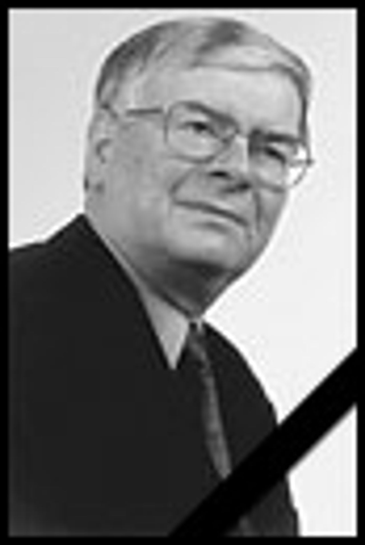 <p>Żegnamy Przyjaciela<br />Dziekana Wydziału Zarządzania<br />Dr. Wita Sewerę<br />wybitnego Wykładowcę<br />i szlachetnego Człowieka.<br />Najbliższym<br />składamy<br />serdeczne wyrazy współczucia.<br />Pogrążeni w żalu<br />Rektor, pracownicy, studenci<br />Wyższej Szkoły Zarządzania i Bankowości w Krakowie</p>