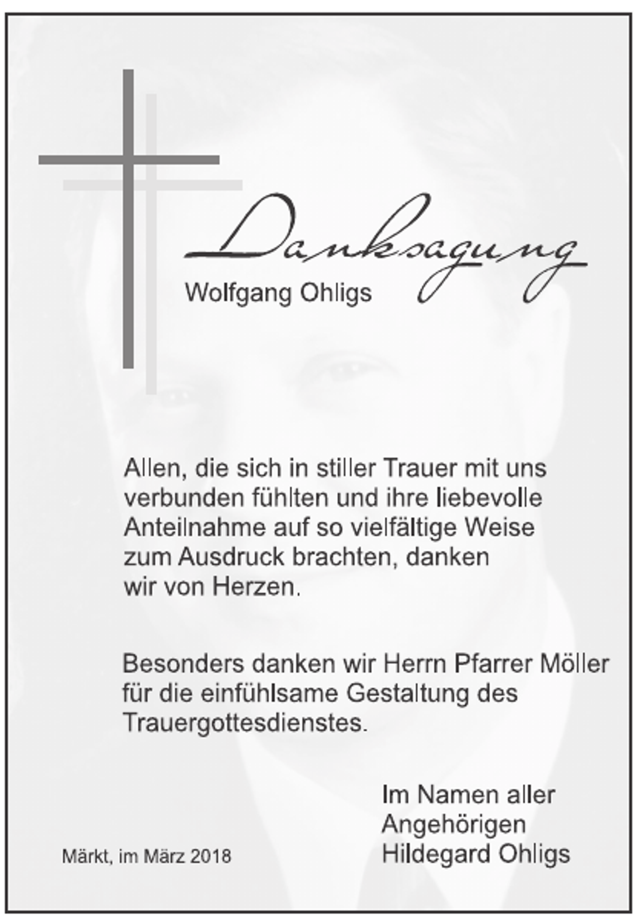 <p>---</p>
