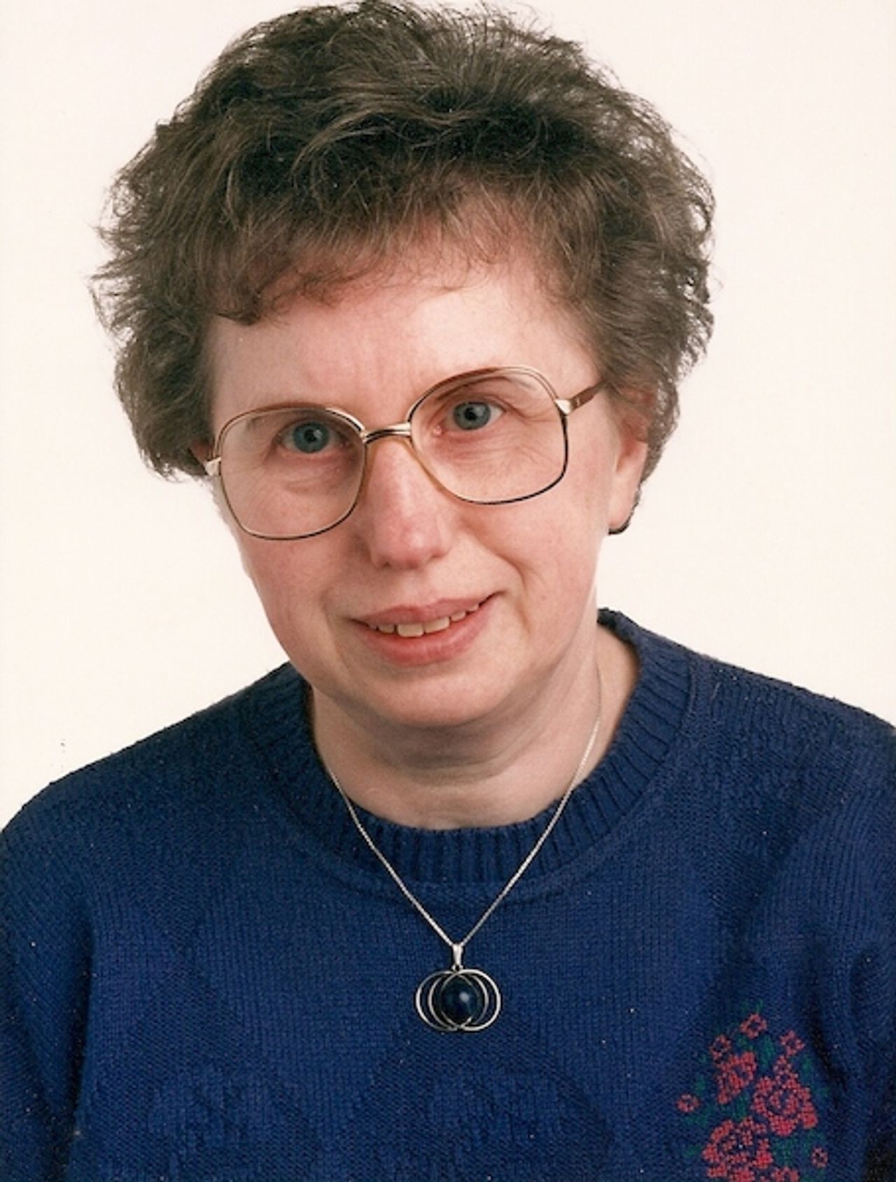 <p>Nach langer, schwerer Krankheit, bist Du von uns gegangen, aber nicht aus unseren Herzen. In Liebe und Dankbarkeit nehmen wir Abschied von</p>
<p>Martha Kubelke<br />geb. Ochudlo * 19. Juli 1935 † 1. Oktober 2010 Ewald Ochudlo Gertrud Seidewitz, geb. Ochudlo Anna Meißner, geb. Ochudlo sowie alle Angehörigen Traueranschrift: Ewald Ochudlo, Theodor-Storm-Straße 45, 27474 Cuxhaven Die Trauerfeier findet am Freitag, dem 8. Oktober 2010 um 14.00 Uhr in der Friedhofskapelle Brockeswalde statt.<br />Schmädeke Bestattungen, Catharinenstraße 21, 27472 Cuxhaven</p>