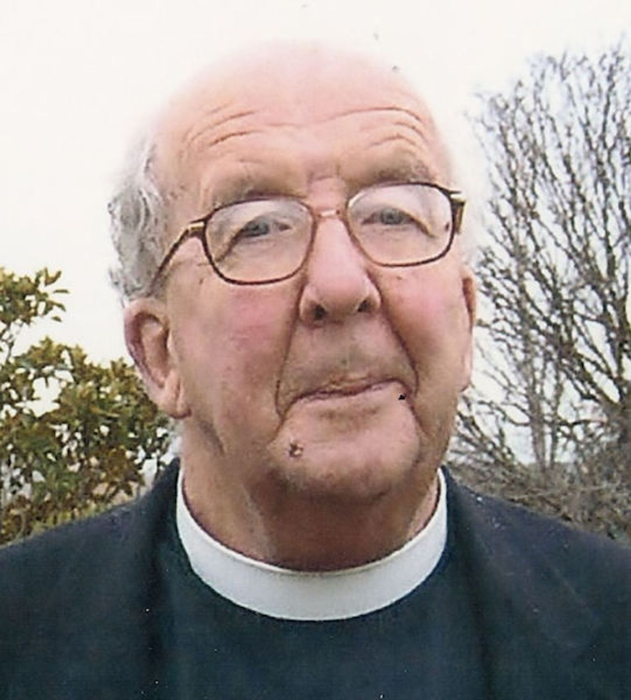 <p>CLUNE Fr. Francis (1929 - 2012) - August 30, 2012. Sadly missed and deeply regretted by his sisters; Sr. Marie, Sr. Christina, Rita, extended family and friends. Funeral to take place on September 4 in Wagga Wagga.Requiescat in pace</p>
