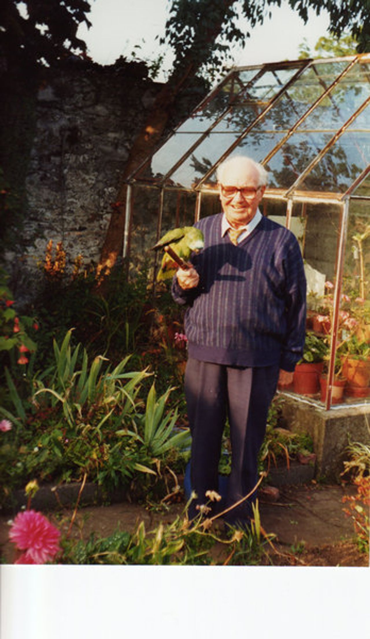 <p>HERON Raphael F. (Rory), (Donnybrook), (Tenth Anniversary, 1916 - December 4, 2006) - Lovingly remembered every day and especially today by his wife Nancy and all the family.</p>