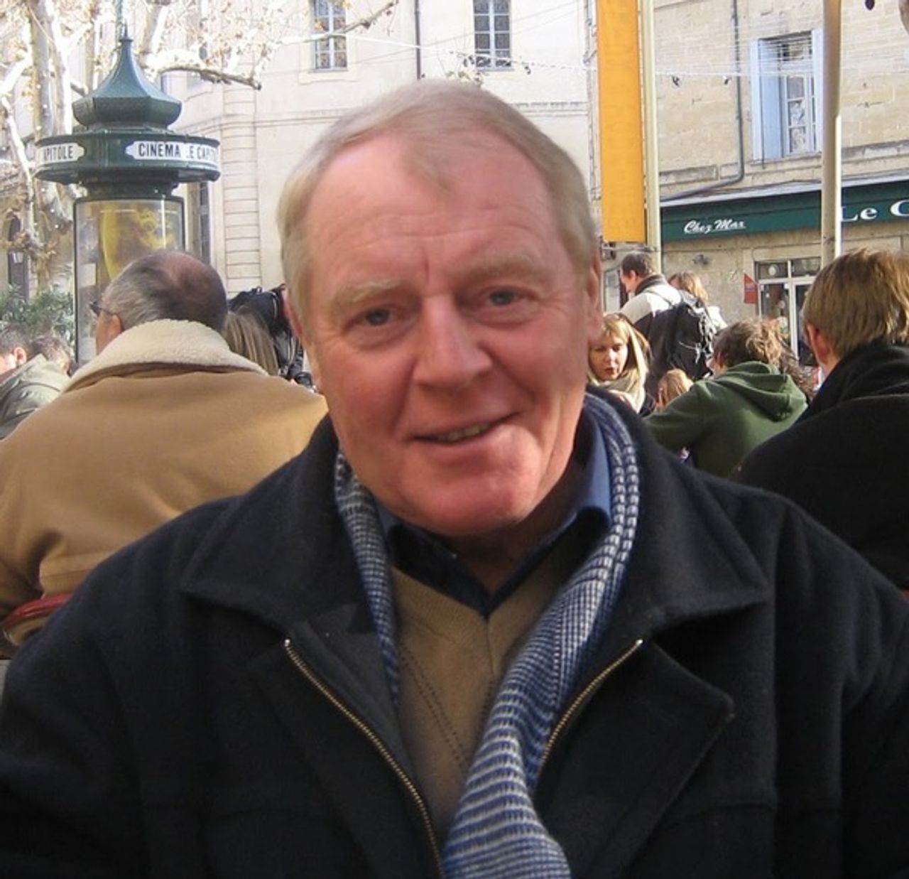 <p>FURLONG, Frank, October 19, 2019, (Templeogue, Dublin 6W). Beloved husband of Irene, much loved father of Eoin, Conor, Marcus, Cian and Rosemary, adored grandfather of Brendan, Lizzie, Abby, Lenny, Grace and Scamall. Sadly missed by an enormous circle of family and friends. Reposing at St. Columbus Chapel, Our Lady’s Hospice, Harold's Cross this (Tuesday) afternoon from 4pm to 7pm. Removal tomorrow (Wednesday) afternoon to the Victorian Chapel, Mount Jerome Crematorium arriving for Service at 2pm followed by Cremation. No flowers please. Donations, if desired to the Irish Cancer Society (donation box at Chapel door) . Síochána faoi dheireadh</p>
