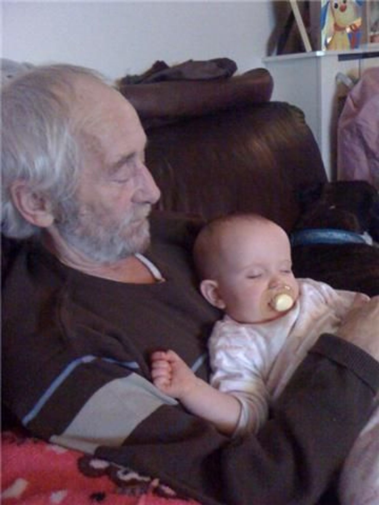 <p>GUINAN Christopher John Stanislaus (Southport, Merseyside and Skerries, Co. Dublin) - October 29, 2009, (suddenly), at Southport Infirmary; sadly missed by his loving children Michele, Donna, John and Peter, their respective partners, and John's grandchildren, together with John's sister Anne, brothers Michael, Charles, Martin and Peter, brother-in-law and sisters-in-law, nieces, nephews, relatives and friends. Reposing at Broadbents &amp; Seddons Funeral Home, Southport. Requiem Mass at 12.45pm on November 9th at St. Teresa's Church, Southport followed by cremation at Southport Crematorium.</p>