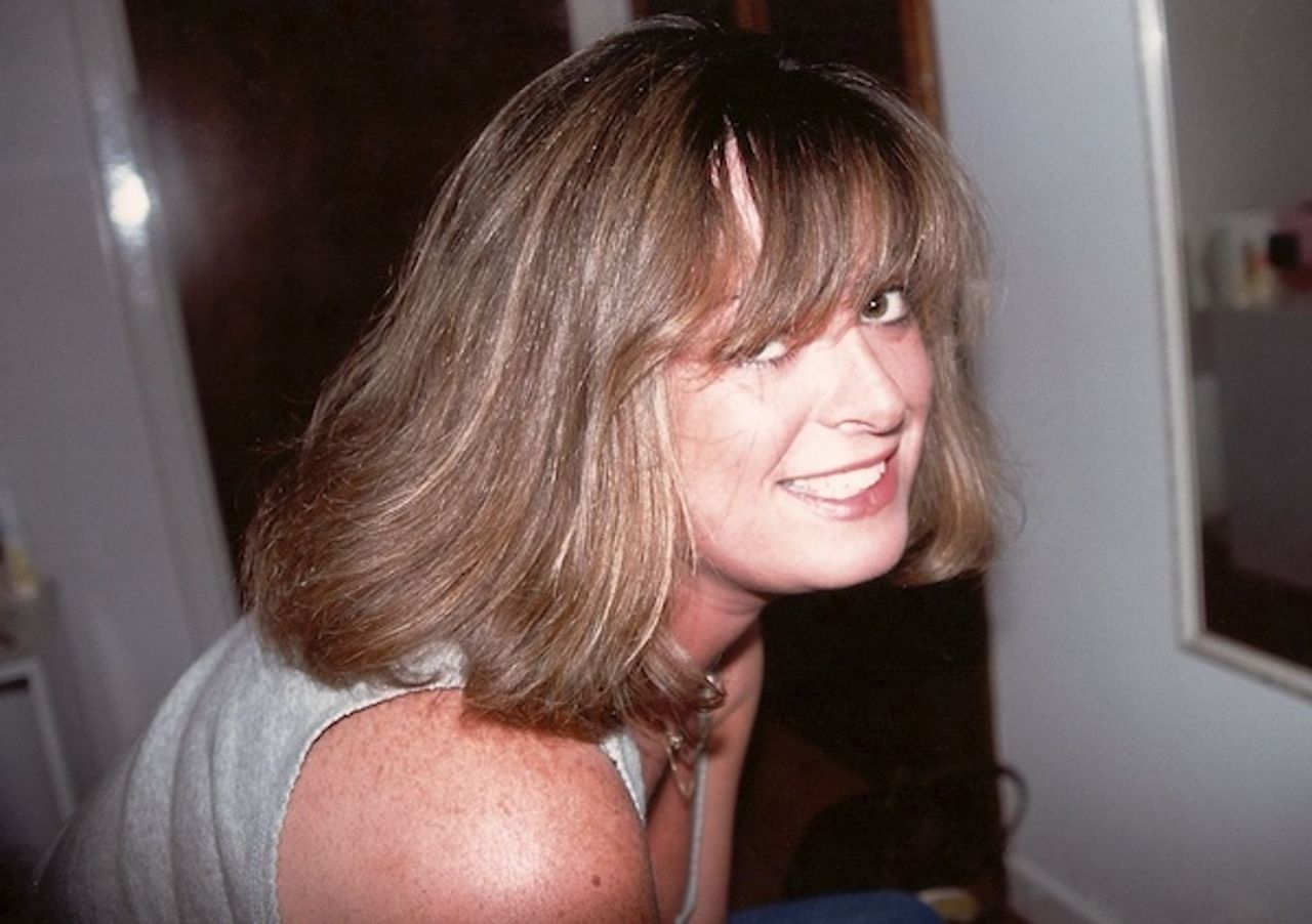 <p>TSIGDINOS (Jan) (née Donohoe) (October 27, 1962 - March 7, 2006) - On what would have been her 50th birthday, Jan's loving husband Karl and beloved children Alex and Isabel miss her more than ever. She truly lit up our lives.</p>