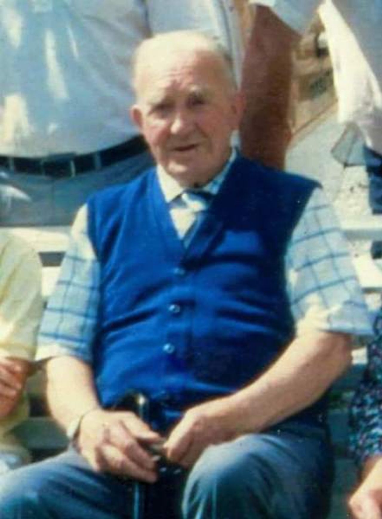 <p>KINSELLA, Bill (Skerries, Co Dublin)(Twenty-Fifth Anniversary) -<br />The Da is remembered today and always with great love by all the family.</p>