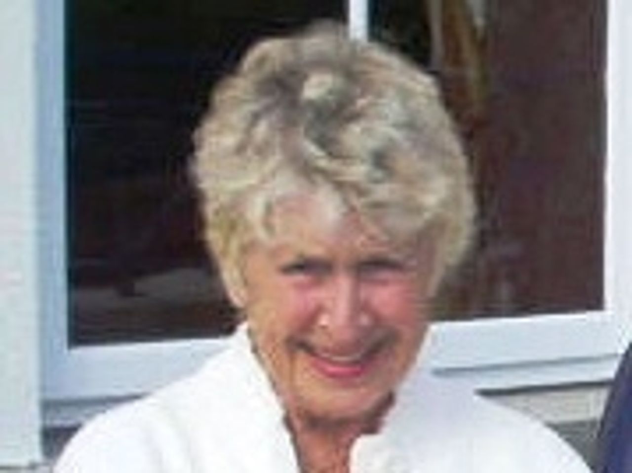 <p>JEWITT (nèe Towers), Gillian (Jill) Kingston, Canada, Dun Laoghaire, Skerries - July 1, 2011 (peacefully) at Kingston, Ontario, Canada, in her 75th year. Greatly missed by sons Rob and Steve, and daughter in-law Cathy. Predeceased by brother Brian Towers, B.C., Canada, and parents Dudley and Marjorie Towers. Sadly missed by nieces, cousins and friends. Fondly remembered by the Bridgwater family in England. At Jill's request, there will be no service. Donations to the Cancer Society would be greatly appreciated.</p>