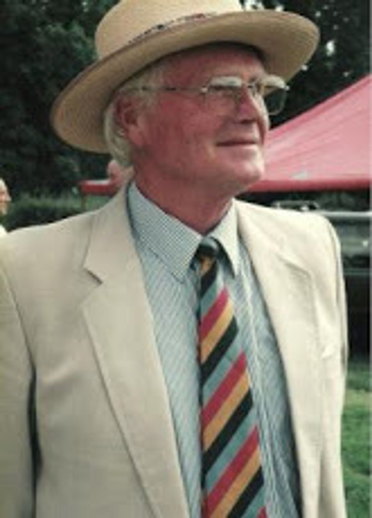 <p>ASPIN Robert (Bob), (Bennettsbridge, Co. Kilkenny), (Fifth Anniversary) - Loving memories keep you near, as time unfolds another year. Deeply missed always - Barbara, Jonathan and Sarah.</p>