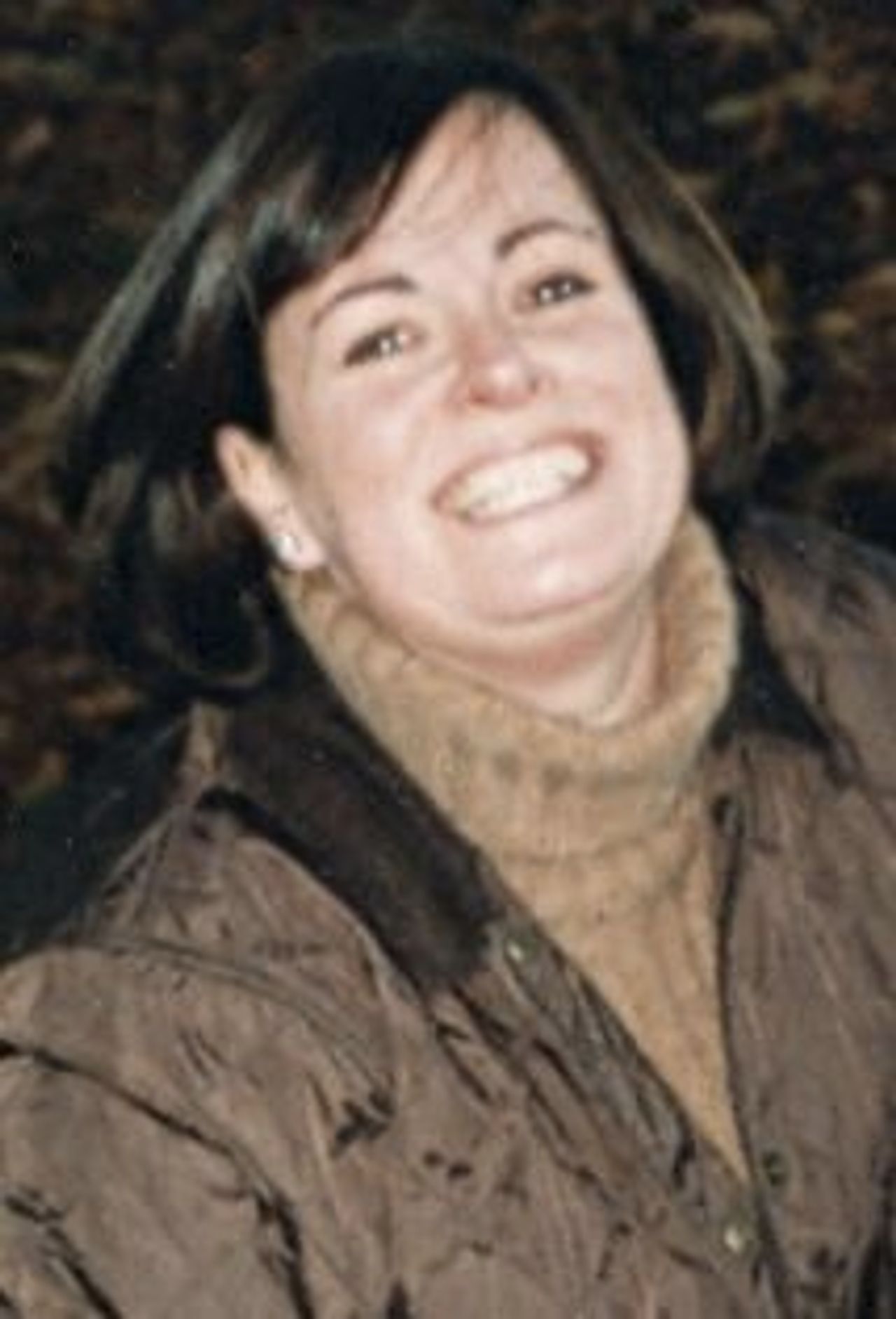 <p>TSIGDINOS (Jan) (née Donohoe) (October 27, 1962 - March 7, 2006) - On her Sixth Anniversary, Jan's loving husband Karl and beloved children Alex and Isabel miss her more than ever. She lit up our lives.</p>
