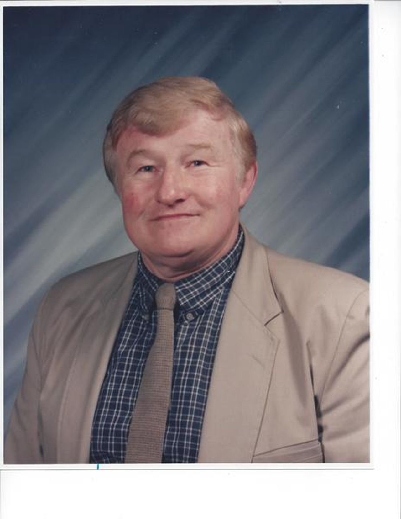 <p>MULROONEY, Paud (Patrick) of Limerick, Kilkee and Toronto, passed away peacefully at the age of 76 on March 8, 2017 in Toronto. Beloved husband of Mary for almost 50 years. Loving father of Deirdre, Darragh, Patrick and Richard. Cherished grandfather of Sophie, Dermot and Sarah. Friends and family will be received at Heritage Funeral Centre, 50 Overlea Boulevard, Toronto, Canada, +1(416)423-1000 on Monday, March 13 from 2-4 and 7-9pm. Mass will be held in Corpus Christi Catholic Church, Toronto at 2:30 pm on Tuesday, March 14. Commemorative Mass will be held in Ireland at a future date. Reception in the church hall following mass. Directions and online condolences may be found at www.heritagefuneralcentre.ca.</p>